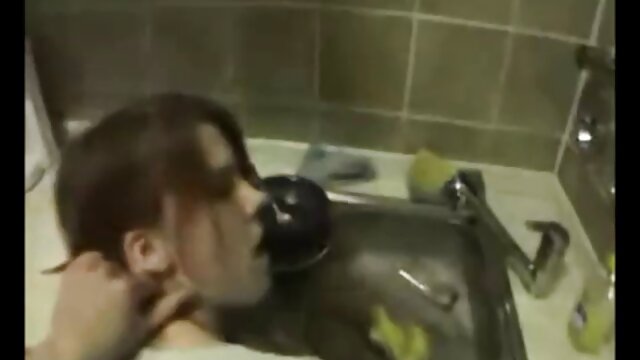 Babe d'Extrême-Orient nue video sexe viol gratuit