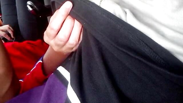 Torture des pieds - Réchauffement matinal pour esclaves avec maîtresse Inka video amateur gratuit francais