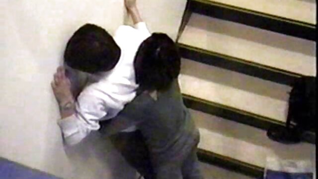 L'agent public sexy Sybil Kailena se vidéo bondage gratuite fait remplir la bouche chaude avec