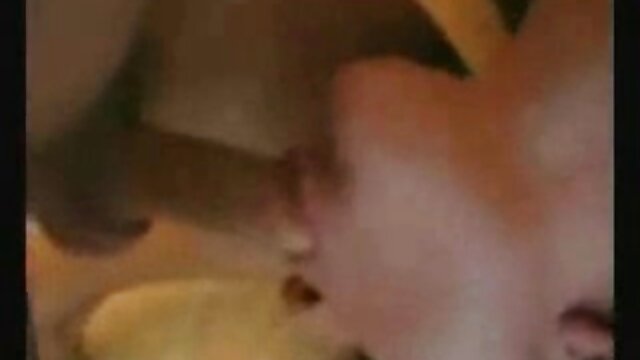 CMNF - Femme de ménage video sexe lesbienne gratuit nue