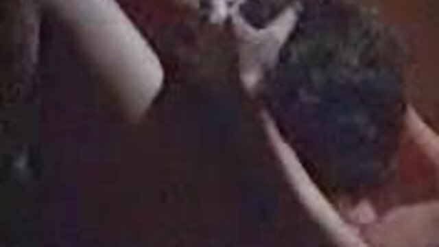 fille encrée chaude baise son video gratuite coquine cul avec un gros gode