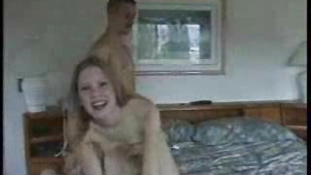 Petite Marina Woods bave et chevauche katsumi film porno gratuit une grosse bite bien dure