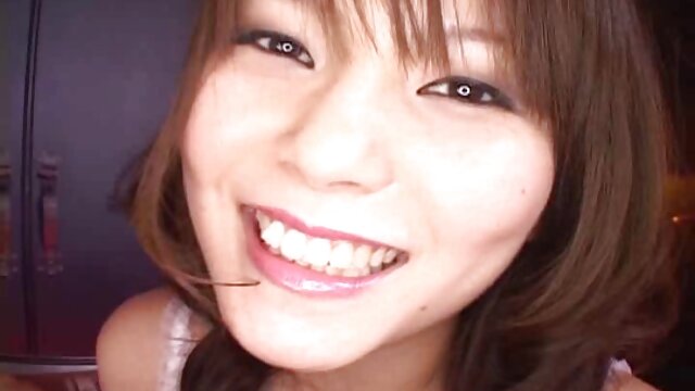 Jolie jeune Lillian Lee et homme vidéo hentai gratuit plus âgé